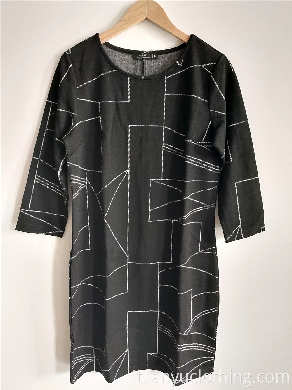 Women's Loose Dress With A Round Neck